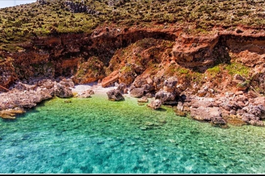 Вилла Casa Costantino Алкамо Экстерьер фото